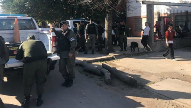 Repudiamos el ataque a un grupo de periodistas que estaba cubriendo la detención de un hombre en el barrio La Granada de Rosario, Santa Fe