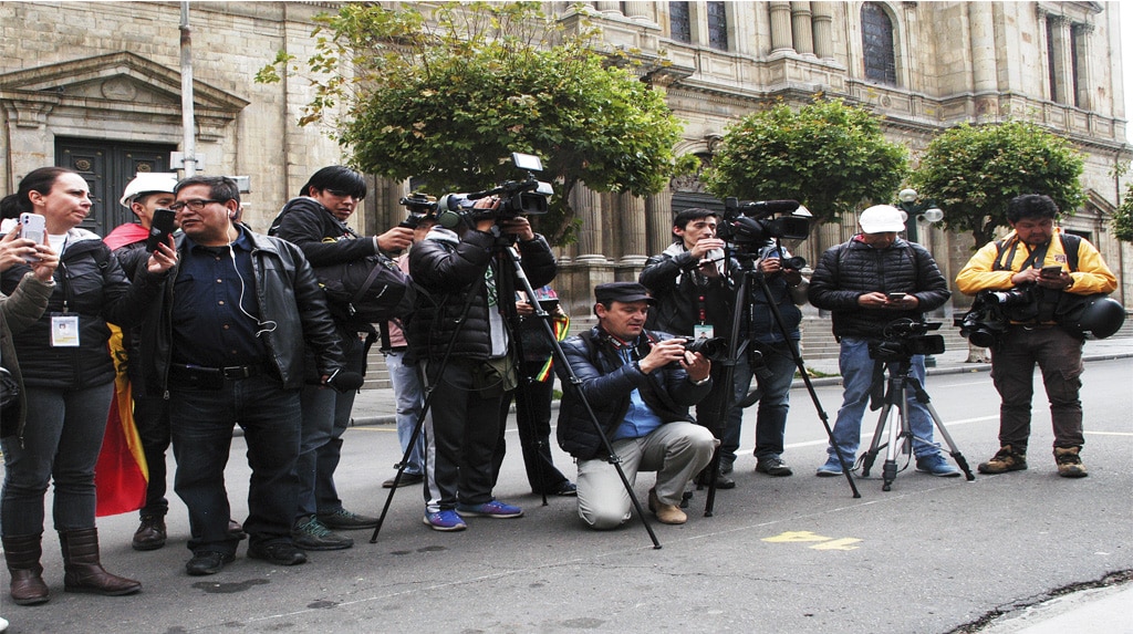 76 periodistas y 14 medios fueron afectados en 29 días