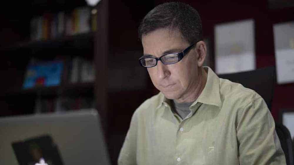 Respuesta del Tribunal Federal en un cargo contra Glenn Greenwald mantiene la penalización del periodismo