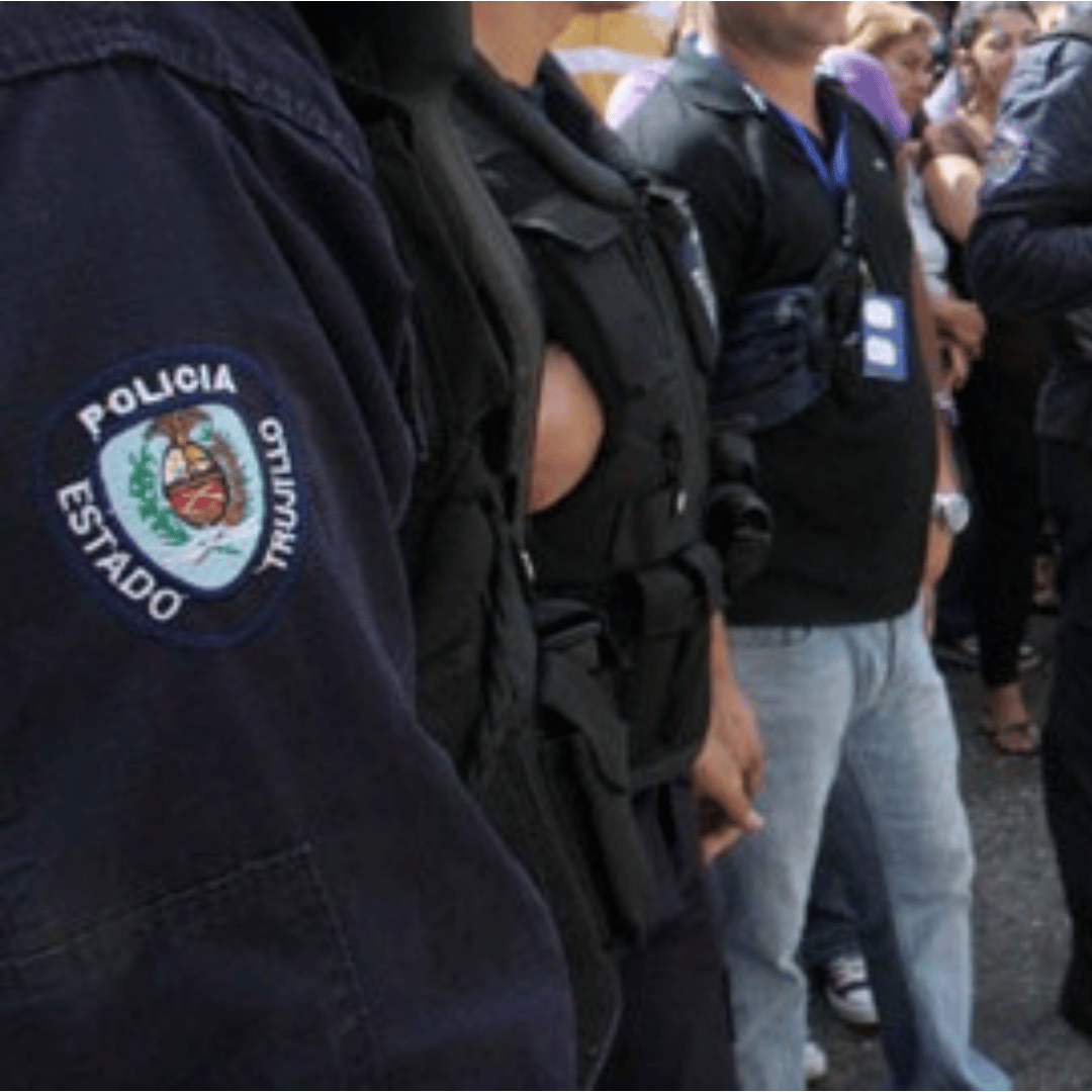 Reportero de El Bus TV fue coaccionado a borrar fotografías en Trujillo