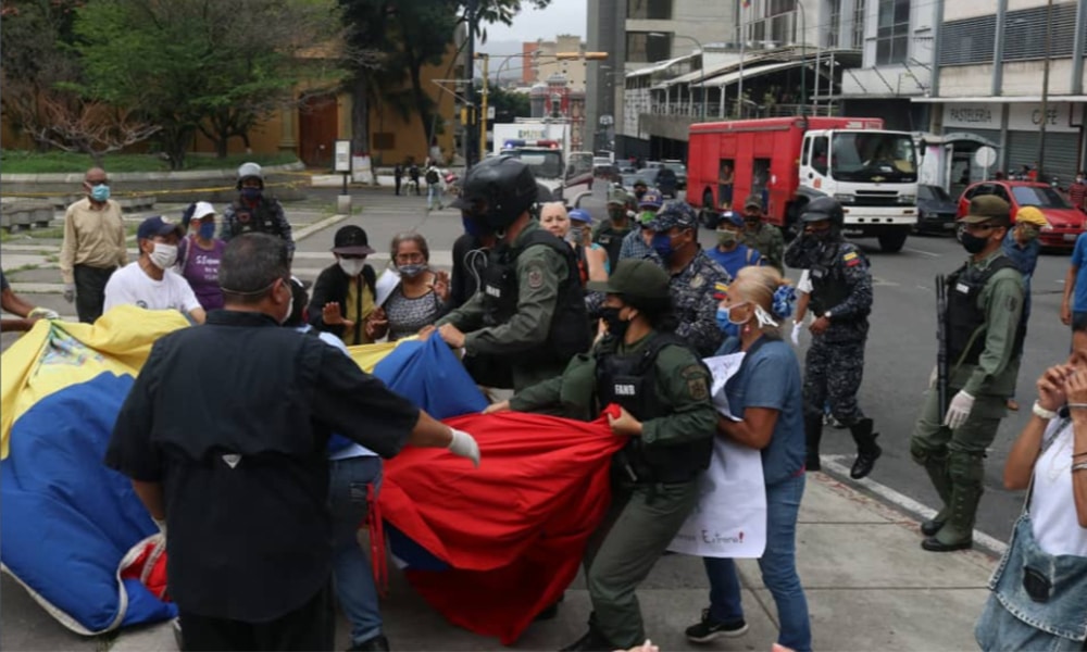 Periodistas fueron agredidos y limitados en protestas de jubilados en Caracas