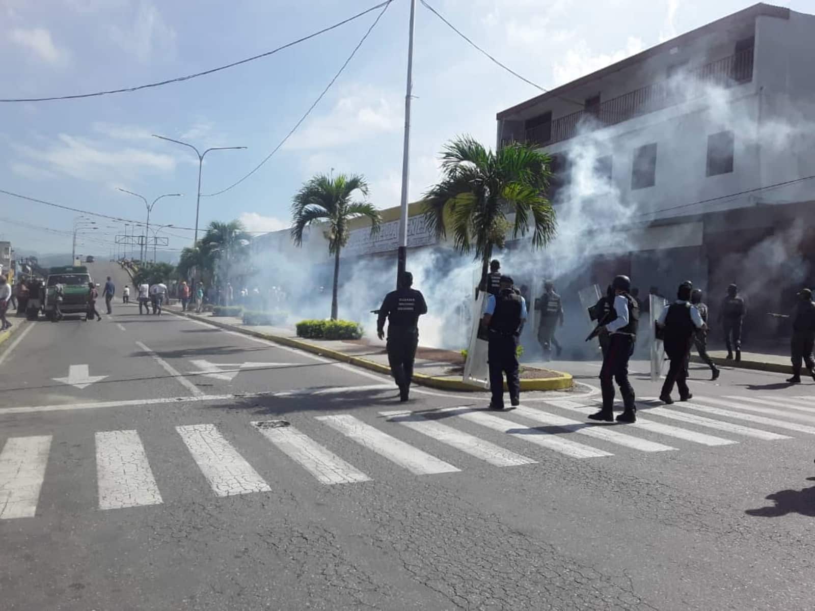 Periodistas de Yaracuy fueron agredidos por funcionarios policiales durante cobertura de protesta