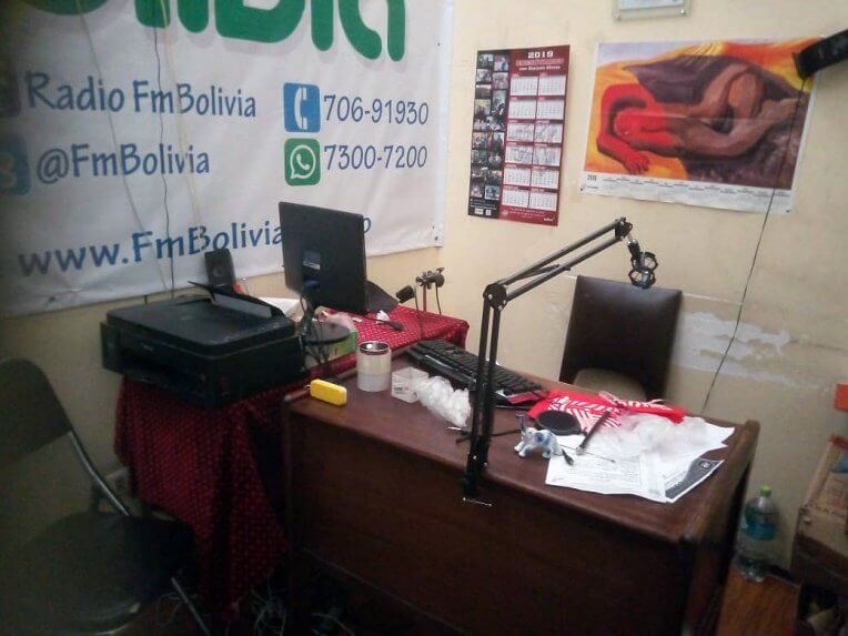 Asaltaron y robaron equipos de radio FMBolivia en La Paz