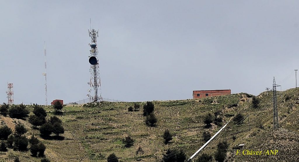 Bolivia: radioemisora denuncia intentos de volar torres de transmisión